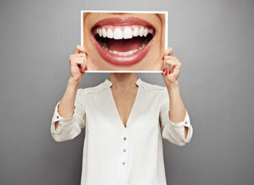 9 hábitos que perjudican la salud dental